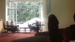 Profesionalni porno model Avi Love testira ludu mašinu za jebanje