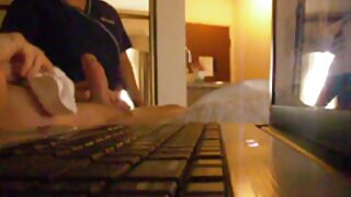 Porno kompilacija koja oduzima dah s tri sočne drolje koje se jebaju