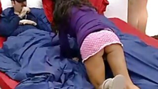 Debele bake jebaju jedna drugu pičke sa dildo igračkama