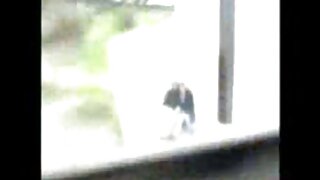 Jebena zgodna vitka kučka Angel Dark u vrućoj erotskoj foto sesiji