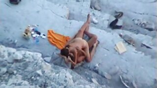 Nezasitna crna piletina duboko grla bijeli tvrdi penis